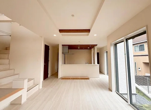 八王子市石川町の新築戸建ての7号棟のダイニングの写真