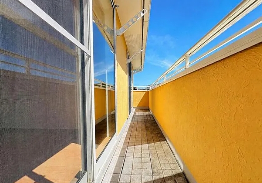 八王子市片倉町の中古戸建てのバルコニーの写真