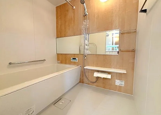 八王子市越野の中古マンションのバスルームの写真