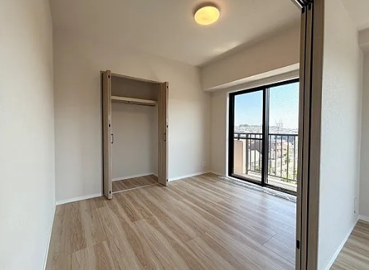 八王子市越野の中古マンションの洋室2の写真
