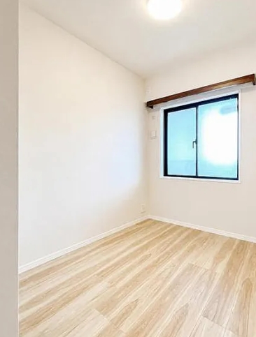 八王子市子安町1丁目の中古マンションの洋室3の写真