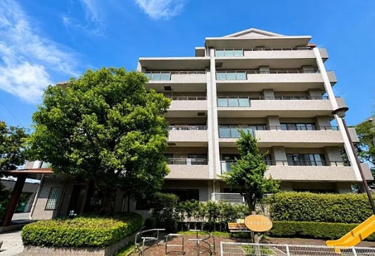八王子市子安町1丁目の中古マンションの外観の写真