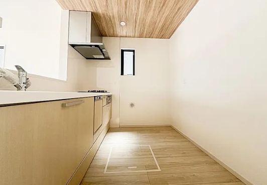 八王子市子安町2丁目の新築戸建ての1号棟のキッチンの写真