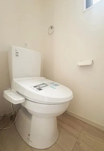 八王子市子安町2丁目の新築戸建ての3号棟のトイレ1fの写真