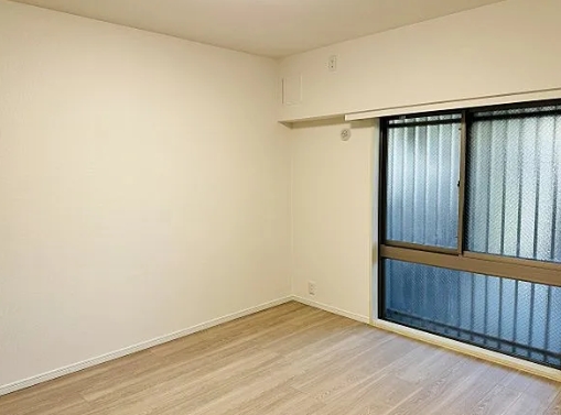 八王子市松木の中古マンションの洋室1の写真