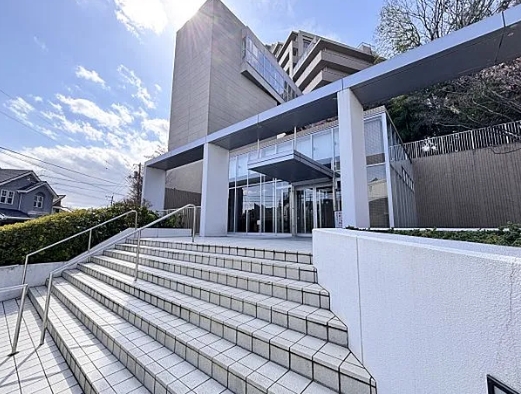 八王子市松木の中古マンションの共用部分の写真