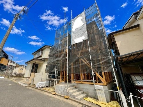 八王子市緑町の新築戸建ての外観の写真