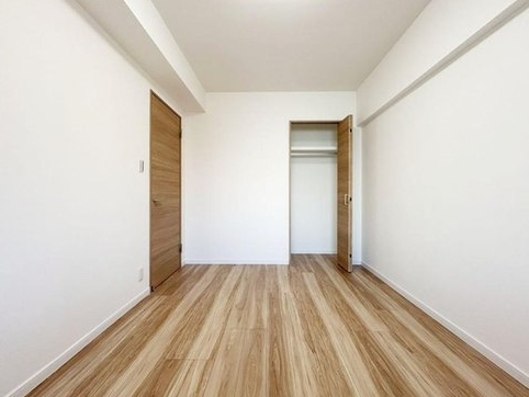 八王子市南大沢2丁目の中古マンションの洋室1の写真