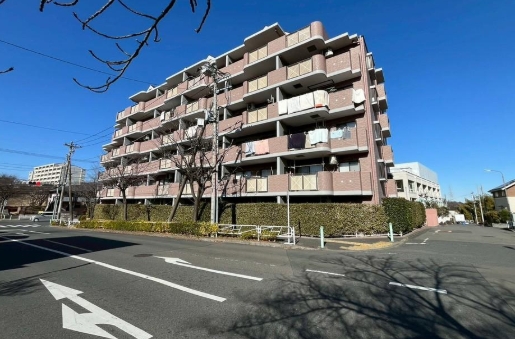 八王子市南大沢2丁目の中古マンションの外観の写真