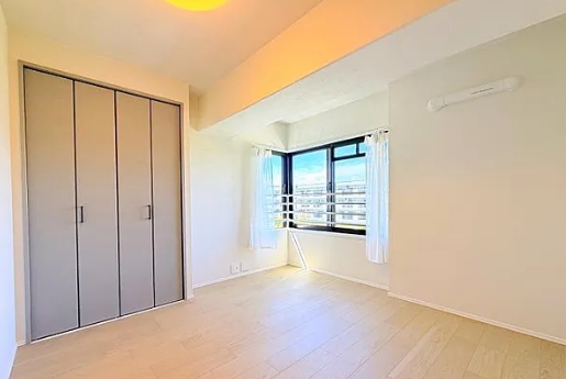 八王子市南大沢3丁目の中古マンションの洋室2の写真