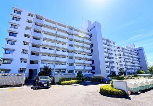八王子市南大沢3丁目の中古マンションの外観の写真