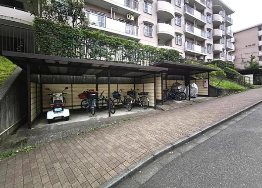 八王子市南大沢4丁目の中古マンションの共用部分の写真