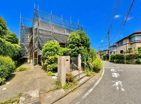 八王子市元八王子町2丁目の中古戸建ての外観の写真