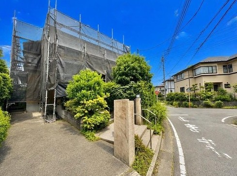 八王子市元八王子町2丁目の中古戸建ての外観の写真