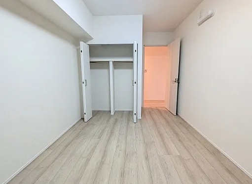 八王子市元横山町2丁目の中古マンションの洋室2の写真