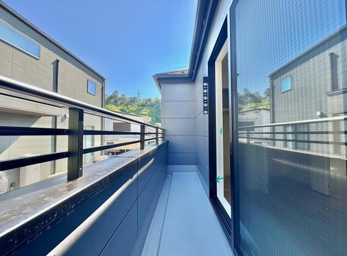 八王子市長沼町の新築戸建てのバルコニーの写真