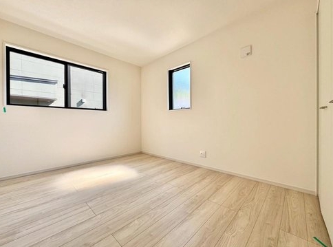 八王子市長沼町の新築戸建ての洋室4の写真
