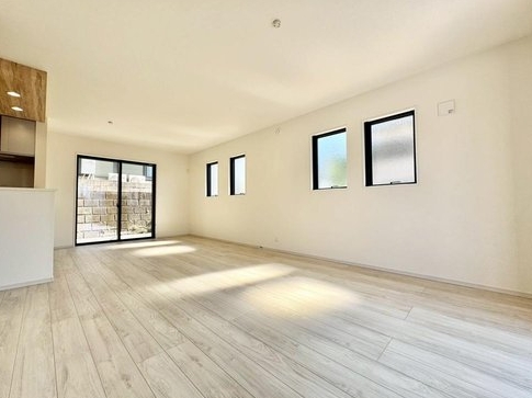 八王子市長沼町の新築戸建てのリビングの写真