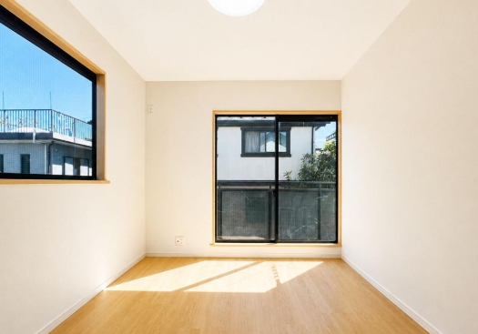 八王子市西片倉3丁目の中古戸建ての洋室2の写真