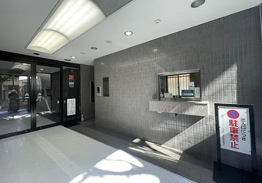 八王子市追分町の中古マンションの共用部分の写真