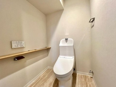 八王子市追分町の中古マンションのトイレの写真