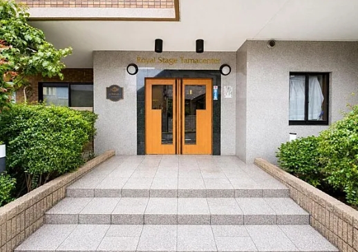 八王子市大塚の中古マンションの共用部分の写真