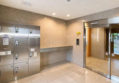 八王子市大塚の中古マンションの共用部分の写真