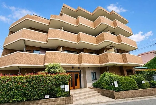 八王子市大塚の中古マンションの外観の写真