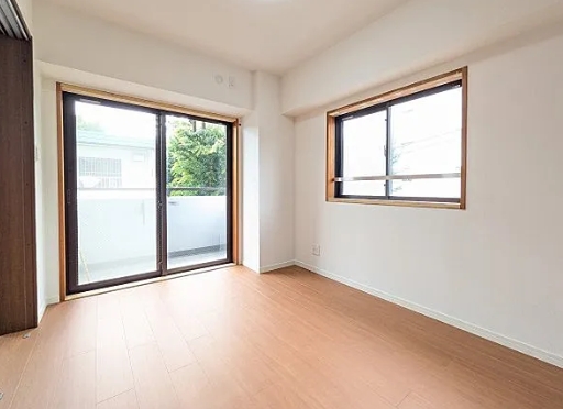 八王子市散田町5丁目の中古マンションの洋室1の写真