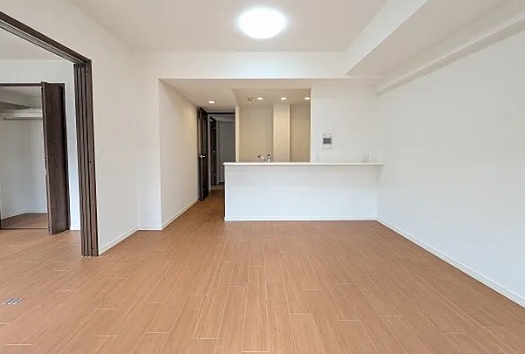 八王子市散田町5丁目の中古マンションのダイニングの写真