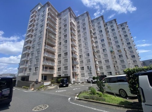 八王子市散田町1丁目の中古マンションの外観の写真