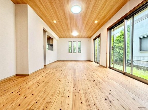 八王子市城山手1丁目の中古戸建てのダイニングの写真
