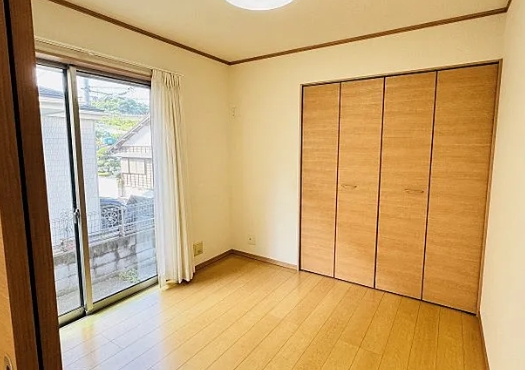 八王子市館町の中古戸建ての洋室1の写真
