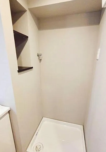 八王子市横山町の中古マンションの洗濯機置場の写真