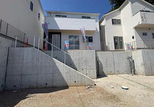 町田市薬師台1丁目の新築戸建ての11号棟の外観の写真