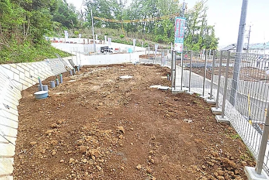 町田市薬師台1丁目の新築戸建ての2号棟の外観の写真