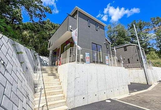 町田市薬師台1丁目の新築戸建ての5号棟の外観の写真
