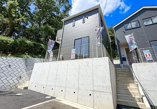 町田市薬師台1丁目の新築戸建ての5号棟の外観の写真