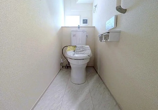 相模原市中央区横山台1丁目の新築戸建て3号棟のトイレ1fの写真