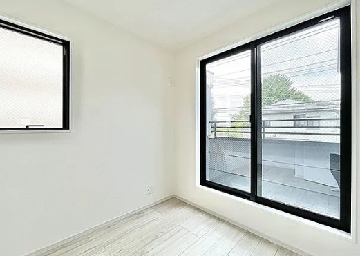 相模原市南区上鶴間4丁目の新築戸建ての洋室2の写真