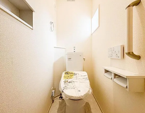 相模原市南区下溝の新築戸建て1号棟のトイレ1fの写真