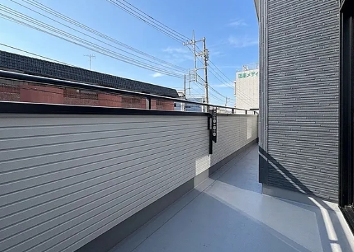 相模原市南区若松3丁目の新築戸建て1号棟のバルコニーの写真