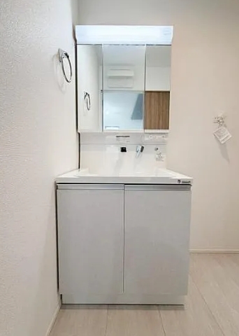 相模原市中央区光が丘3丁目の新築戸建て2号棟の洗面化粧台の写真
