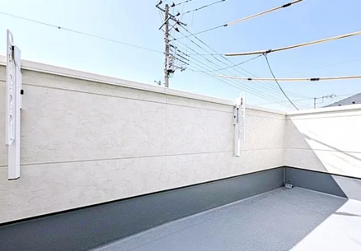 相模原市中央区淵野辺本町5丁目の新築戸建て2号棟のバルコニーの写真