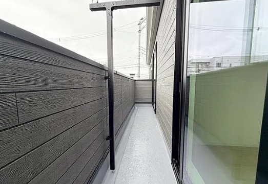 相模原市中央区上矢部3丁目の新築戸建て1号棟のバルコニーの写真