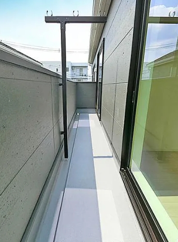 相模原市中央区上矢部3丁目の新築戸建て4号棟のバルコニーの写真