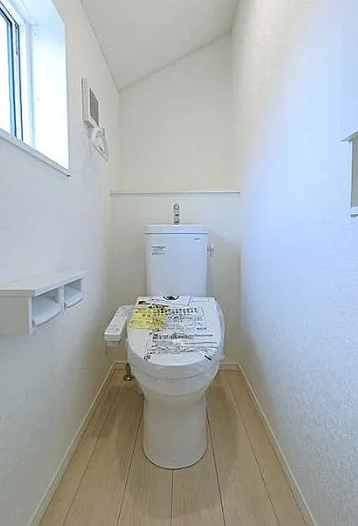 相模原市中央区上矢部3丁目の新築戸建て4号棟のトイレ1fの写真