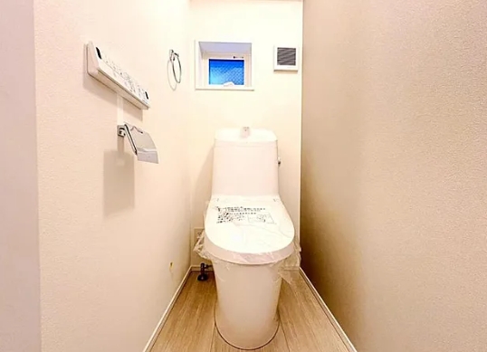 相模原市中央区並木3丁目の新築戸建てB号棟のトイレ1fの写真