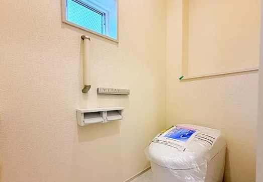 相模原市中央区弥栄2丁目の新築戸建てのトイレ1fの写真