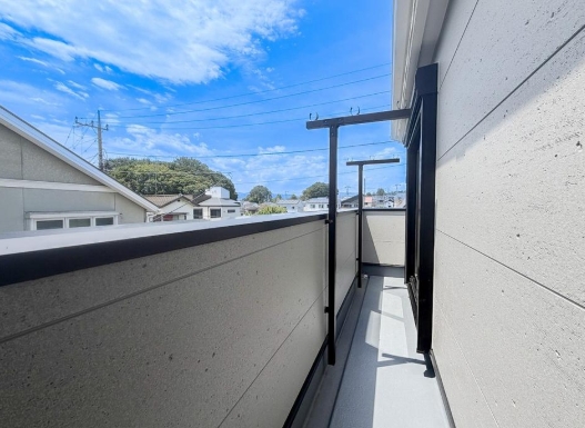 相模原市緑区下九沢の新築戸建てのバルコニーの写真